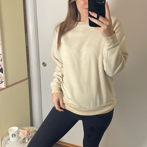EUC Feat Cream BlanketBlend Crewneck Sweatshirt Unisex Small $119 - Picture 1 of 10